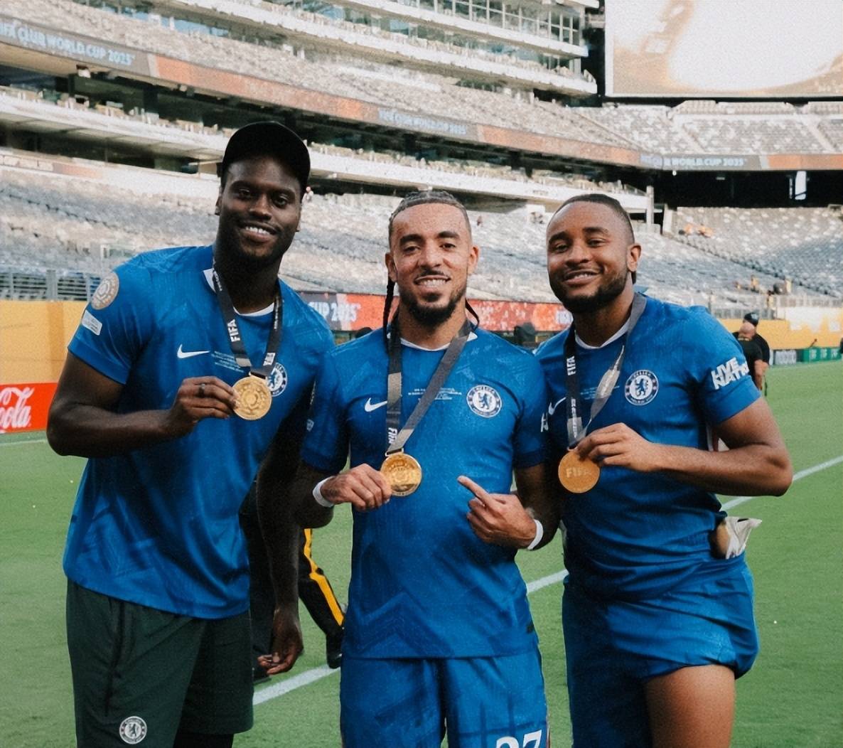 英超前瞻！大开大合的转会窗，世俱杯冠军铁三角，切尔西是时候出成绩了？